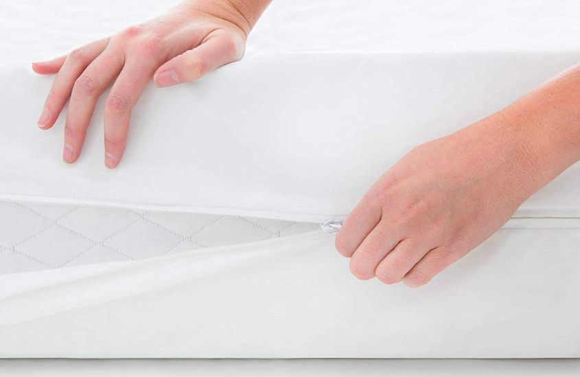 Áo bọc nệm là gì? Công dụng của áo bọc nệm 2 mặt 2 Áo bọc nệm là lớp vải bọc ôm trọn phần ruột nệm bên trong, bảo vệ ruột nệm tránh khỏi mòn rách, bụi bẩn, trầy xước